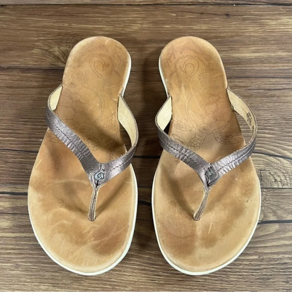 Olukai Honu Rose Gold Leather Flip Flops Sandals Women’s Size 9
